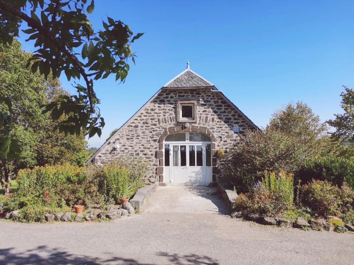 Maison D'Hotes La Grange Salers Eksteriør billede