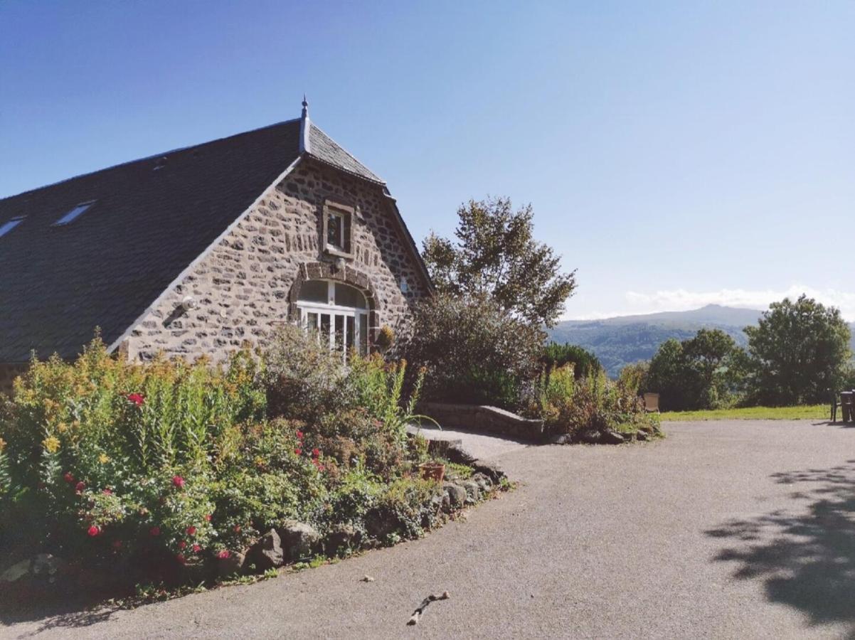 Maison D'Hotes La Grange Salers Eksteriør billede