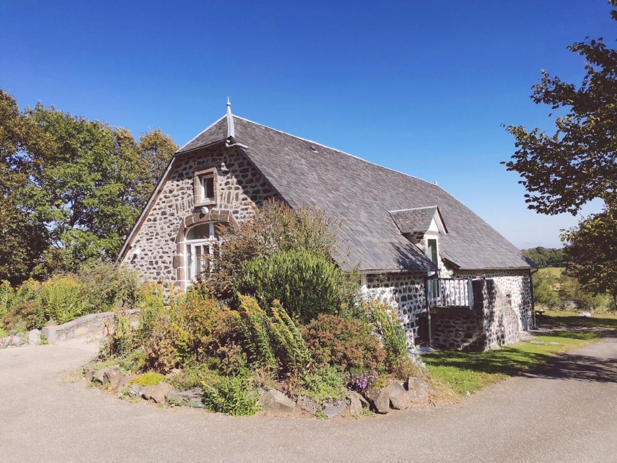 Maison D'Hotes La Grange Salers Eksteriør billede